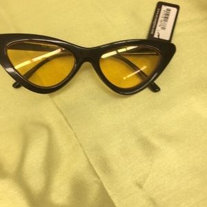 Clout fashion sunglasses